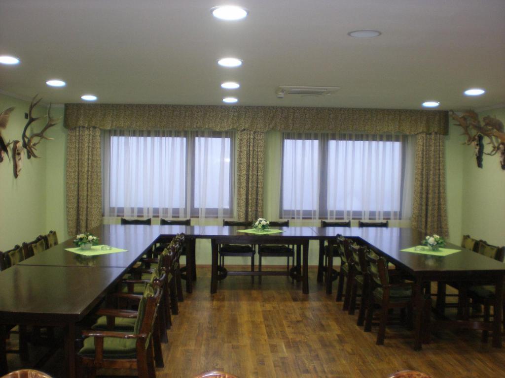 Hotel Picok Ðurđevac Buitenkant foto