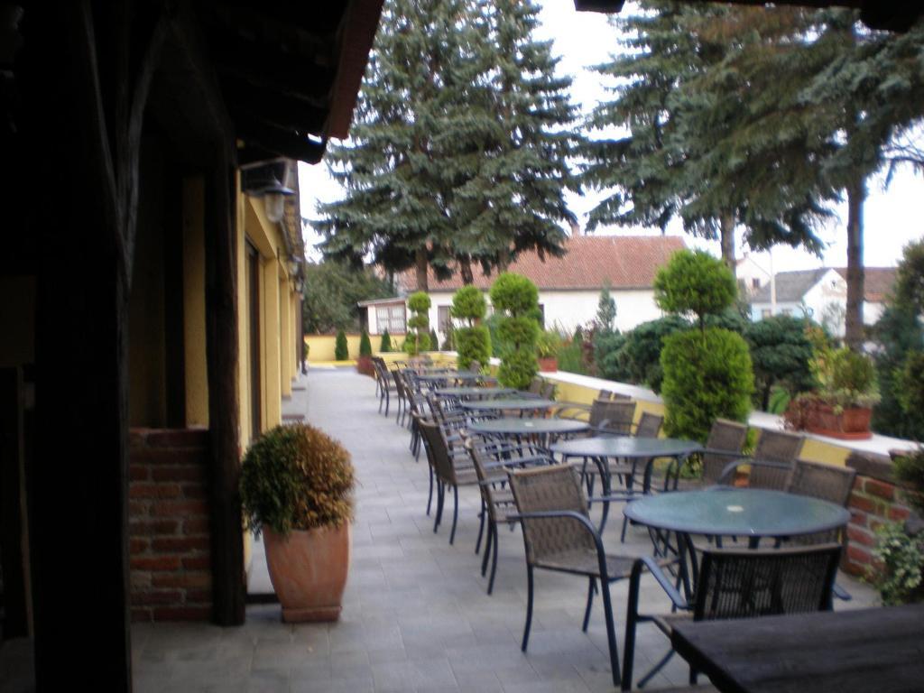 Hotel Picok Ðurđevac Buitenkant foto